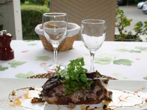 Bonbons de pieds de porc au lard et boudin noir