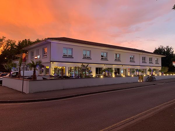 HOTEL*** RESTAURANT - LAKESIDE